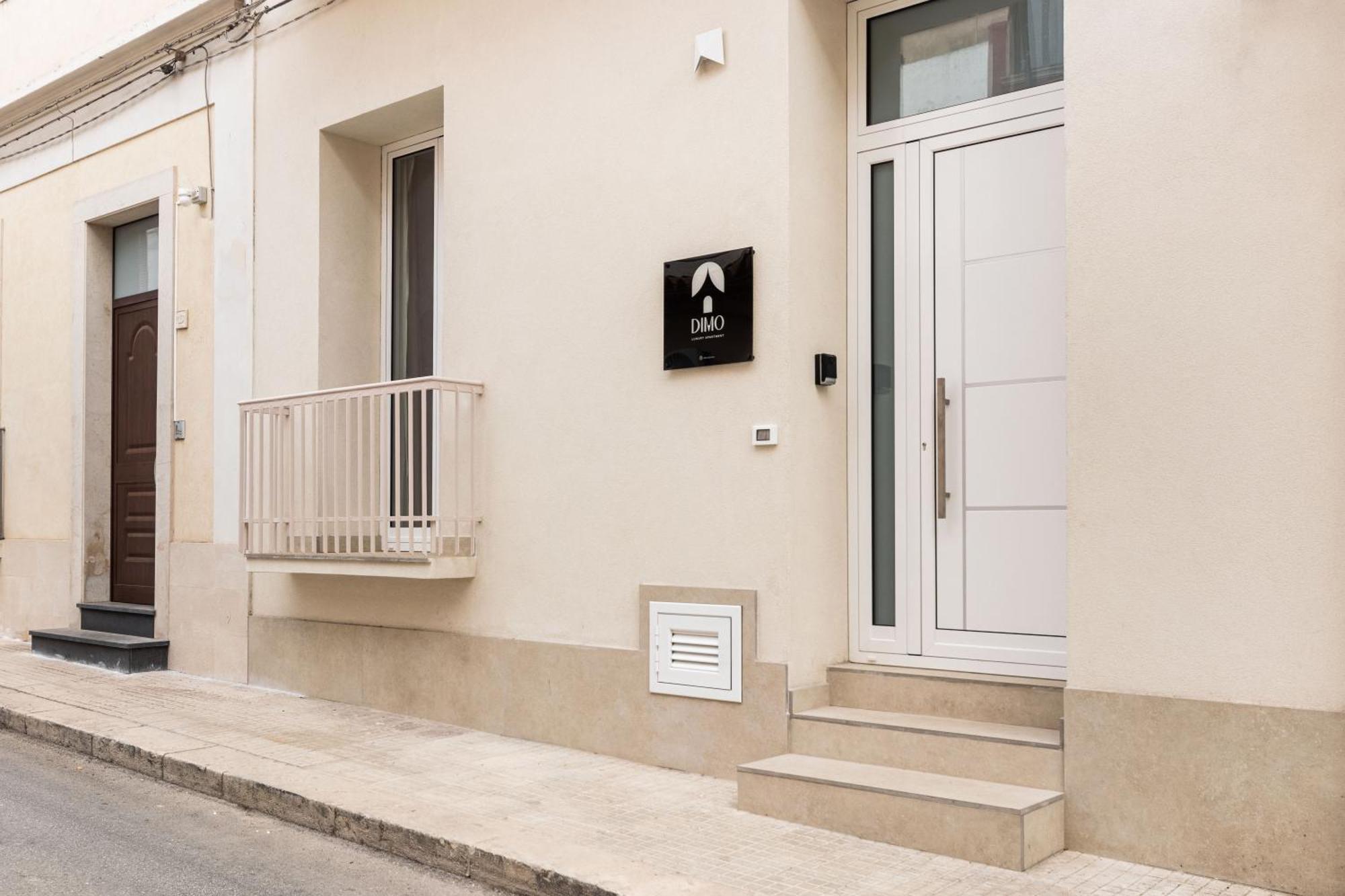 Dimo Luxury Apartment 2 Avola Bagian luar foto