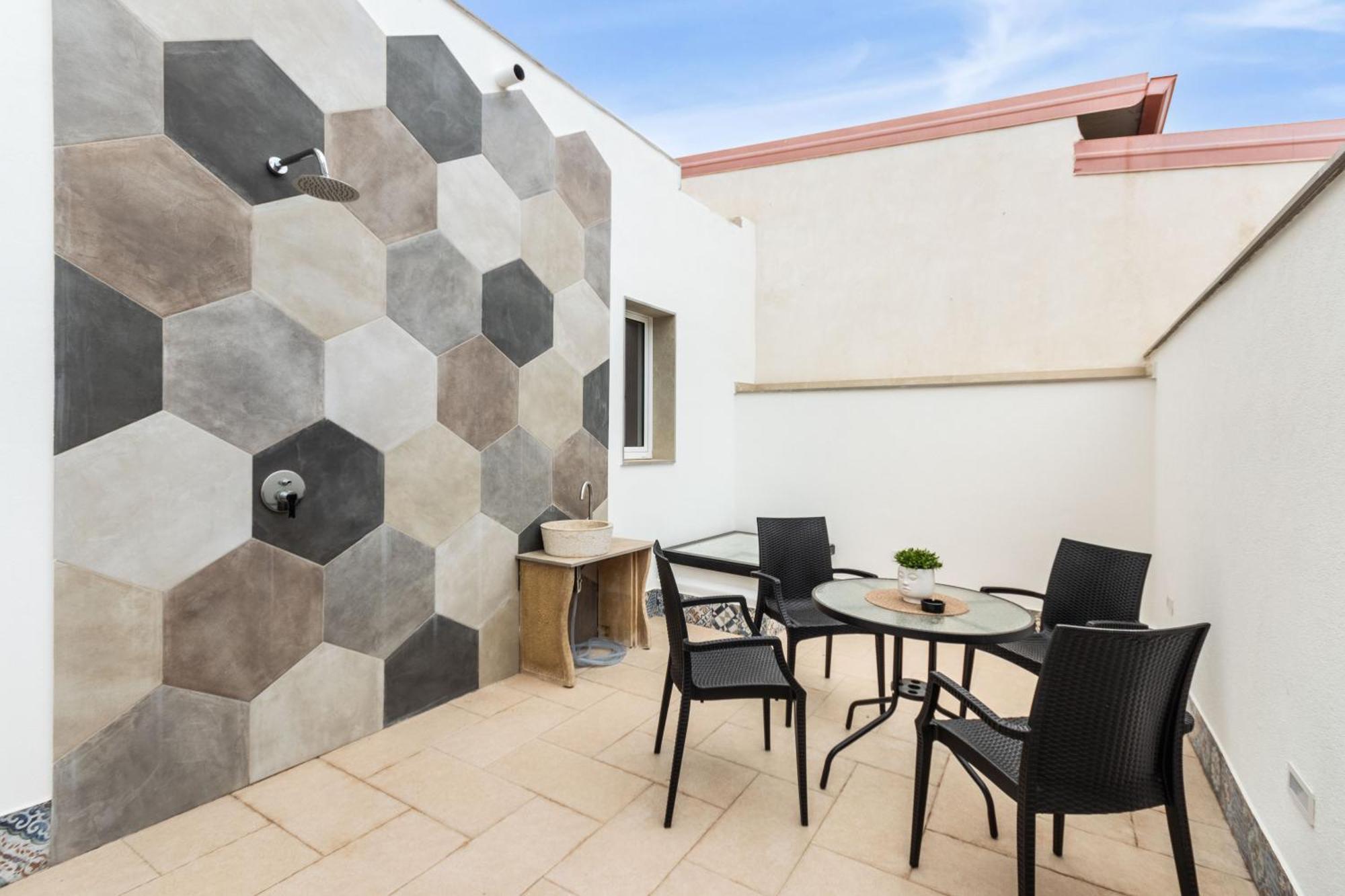 Dimo Luxury Apartment 2 Avola Bagian luar foto