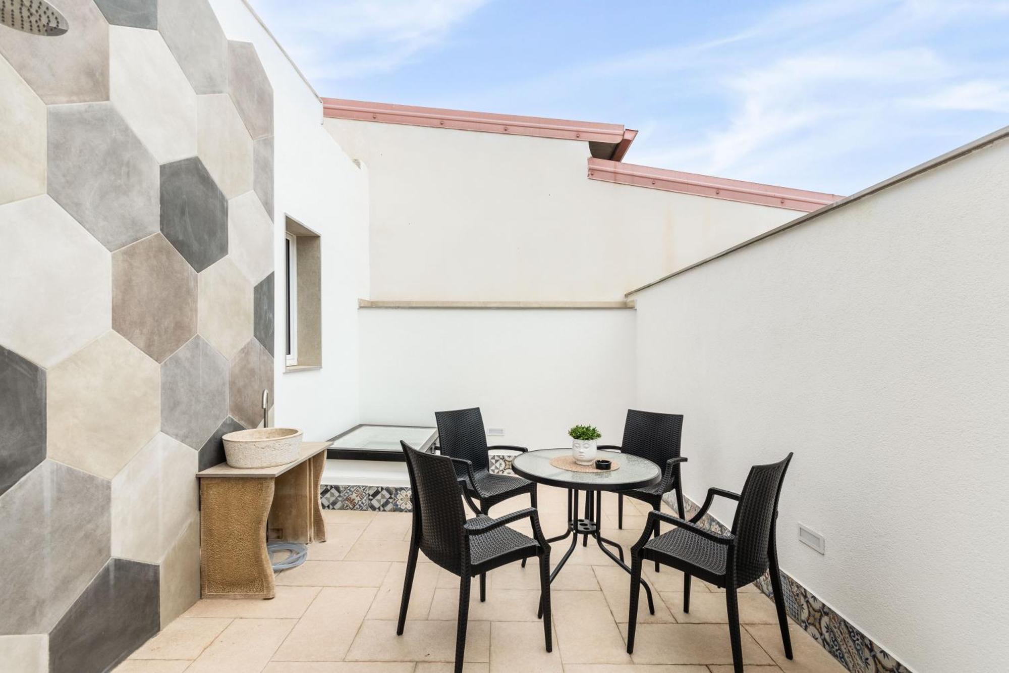 Dimo Luxury Apartment 2 Avola Bagian luar foto