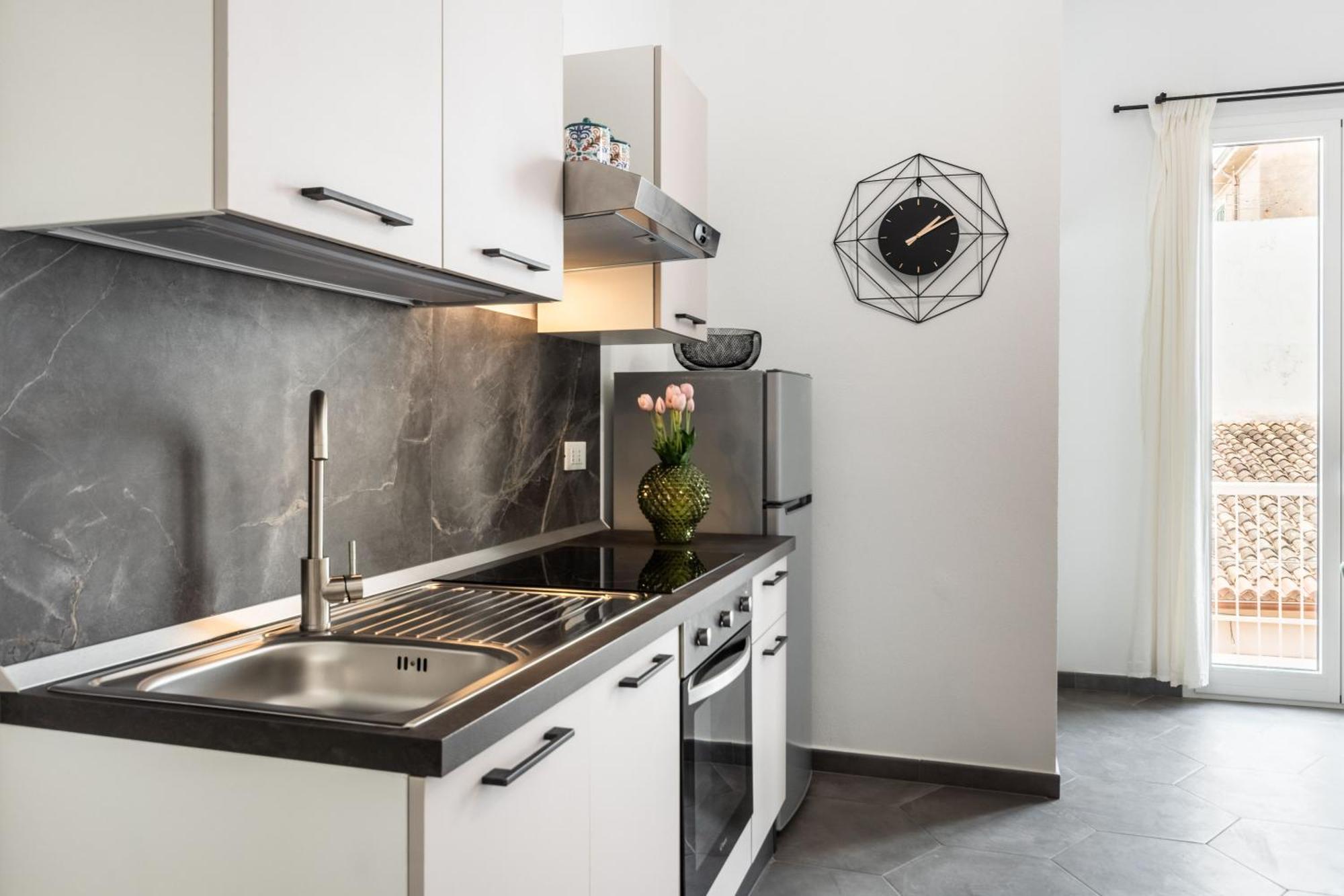 Dimo Luxury Apartment 2 Avola Bagian luar foto