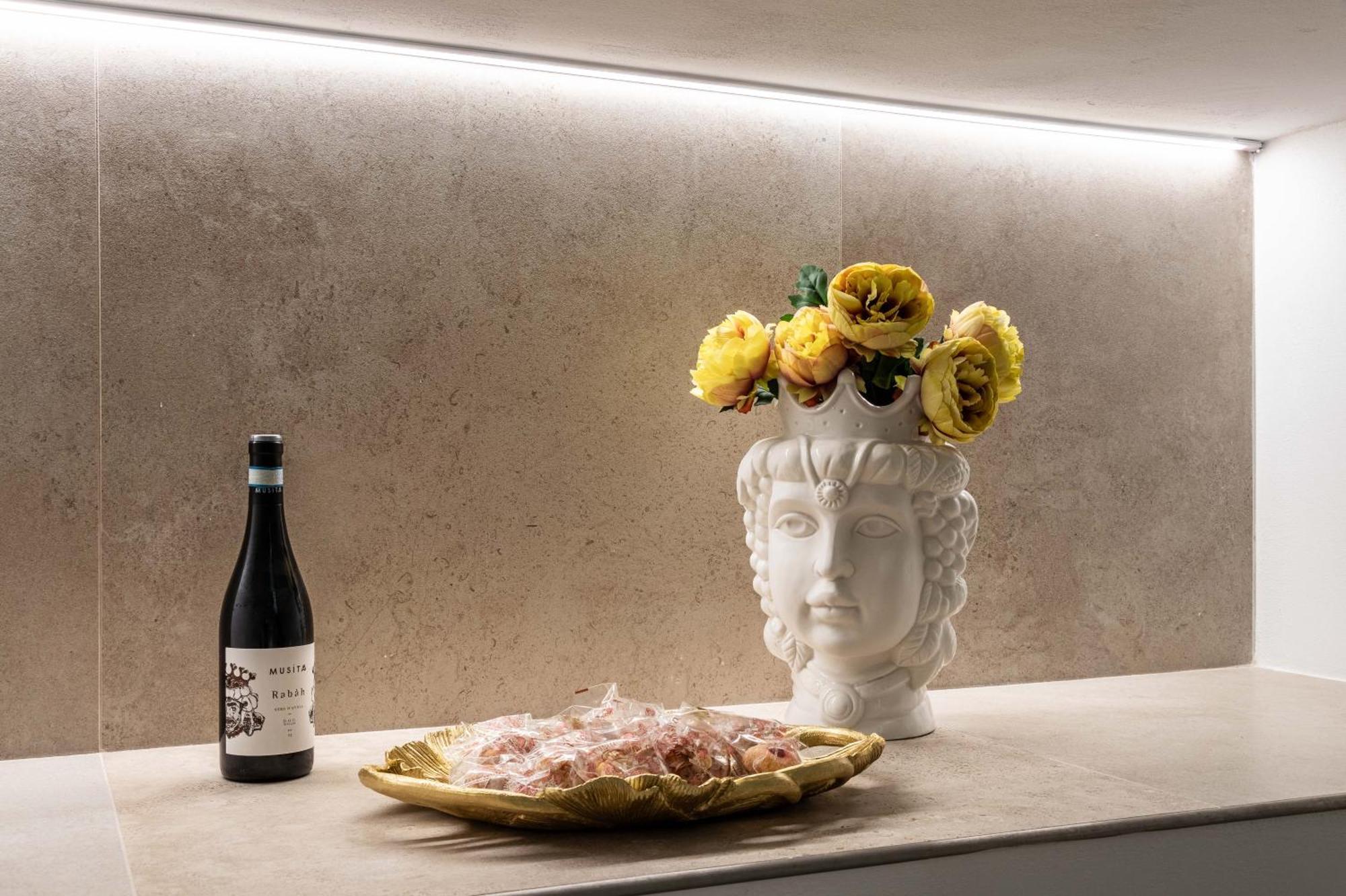 Dimo Luxury Apartment 2 Avola Bagian luar foto