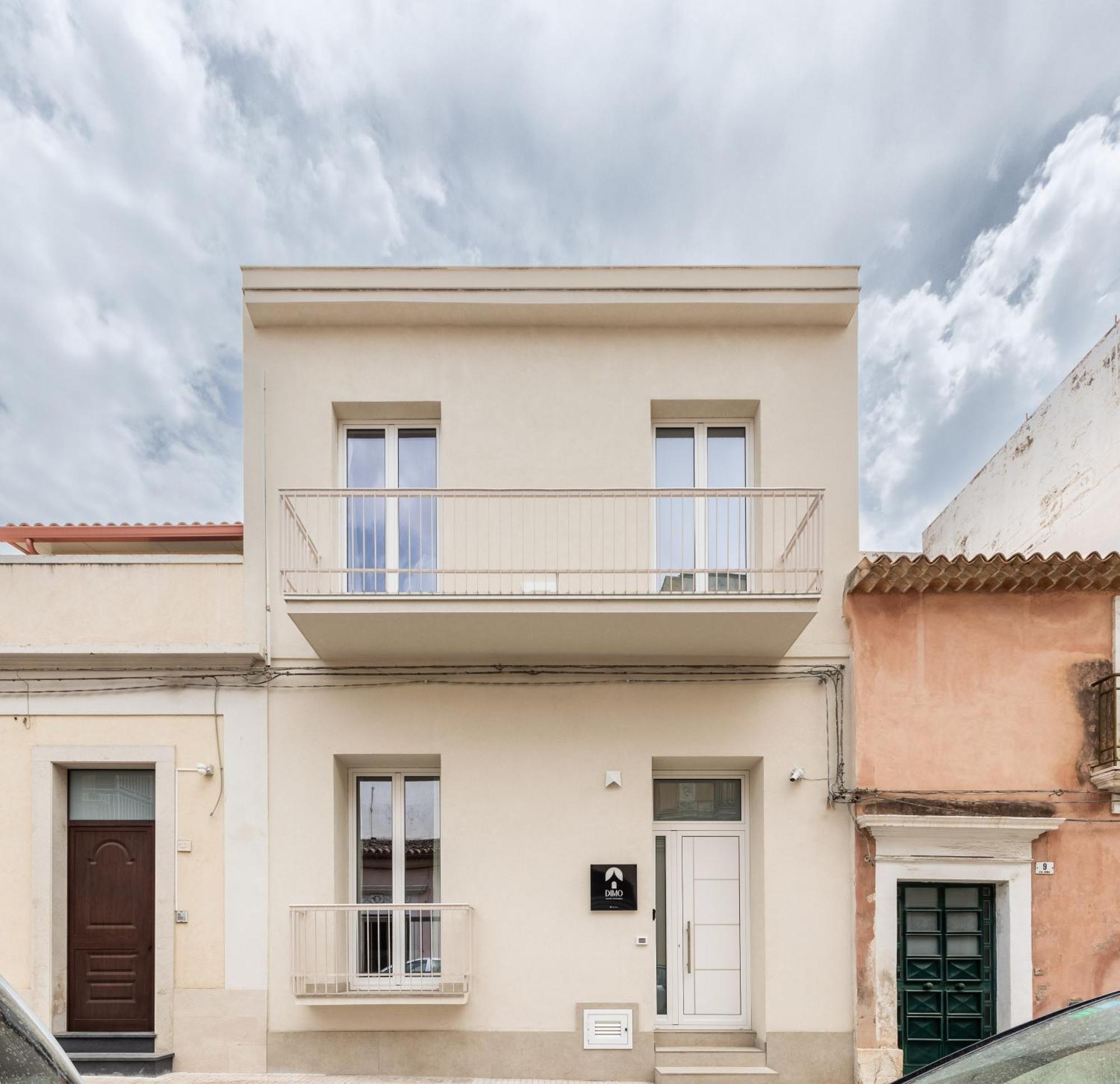 Dimo Luxury Apartment 2 Avola Bagian luar foto